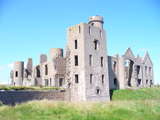 Overlooking the North Sea: New Slains Castle, a Haunting Scottish Mansion