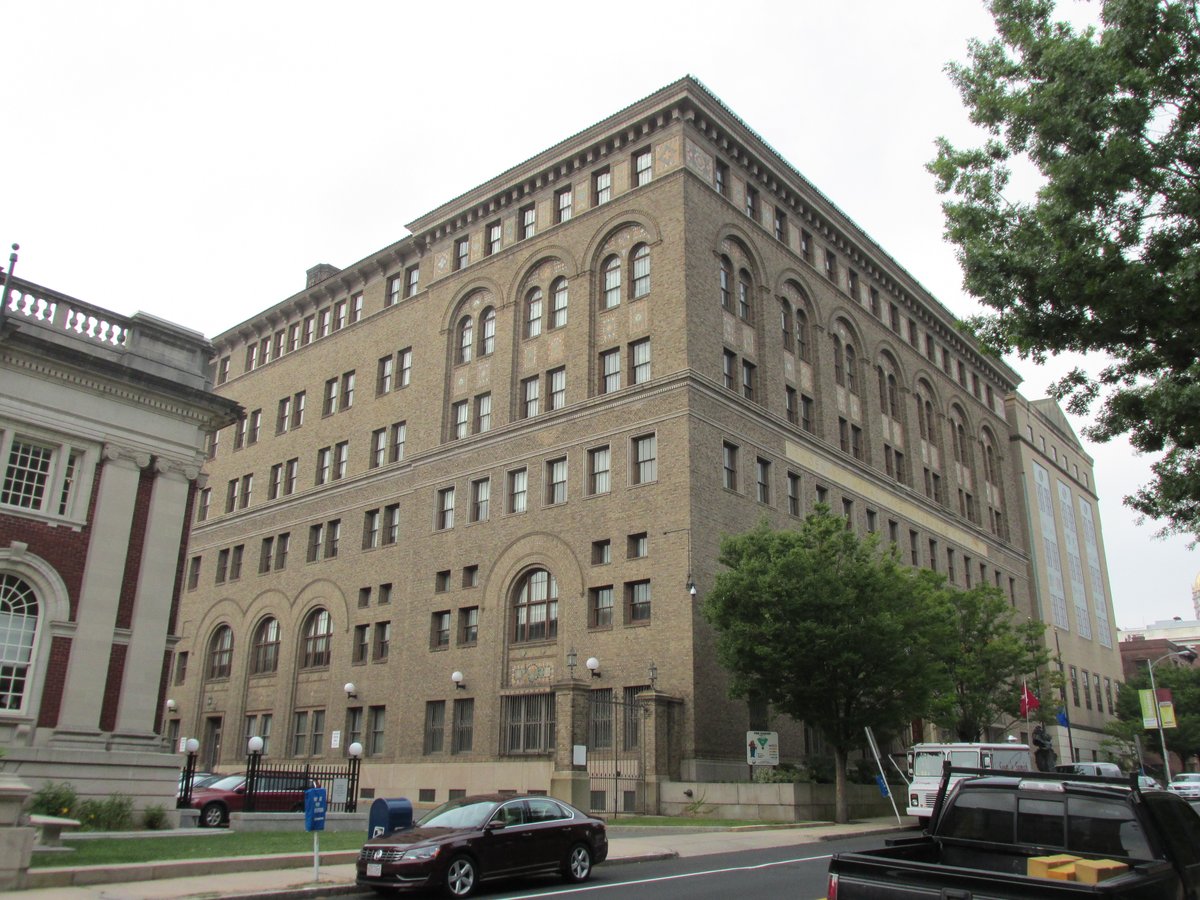 Elm Street's Time Trek: A leisurely stroll through a century