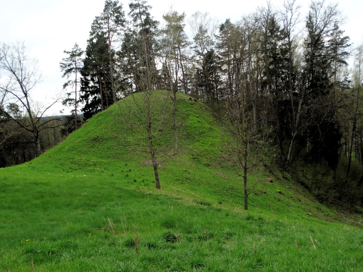 The Echoes of Legendary Battles: Žarijos I Hillfort