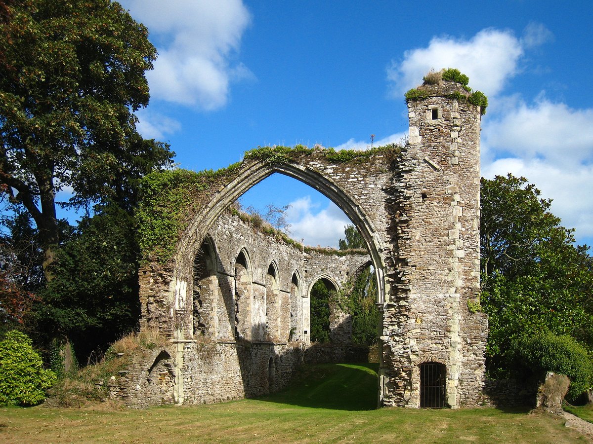 Greyfriars, Winchelsea: Historical remnants from the 13th to the 19th century
