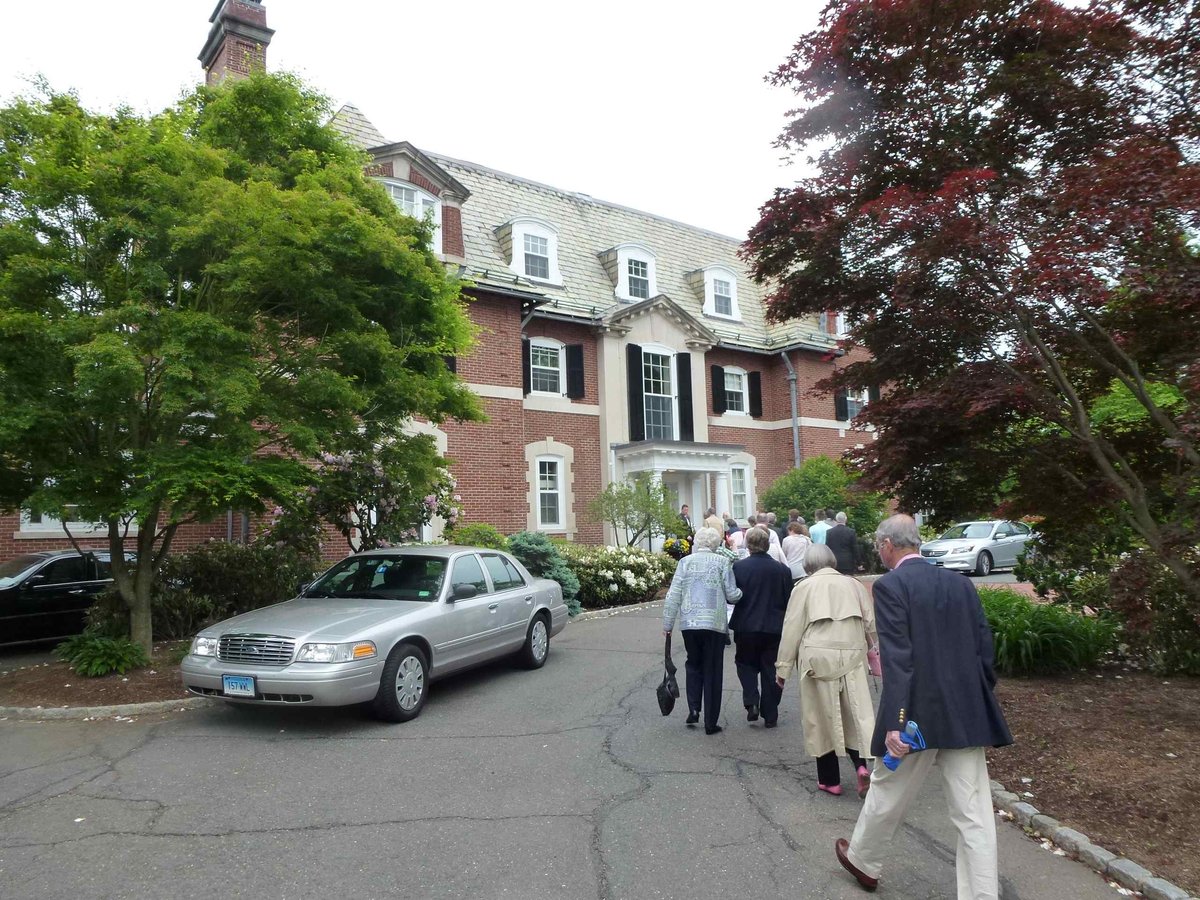 Take a stroll down Memory Lane on Prospect Ave, CT: The Prospect Avenue
