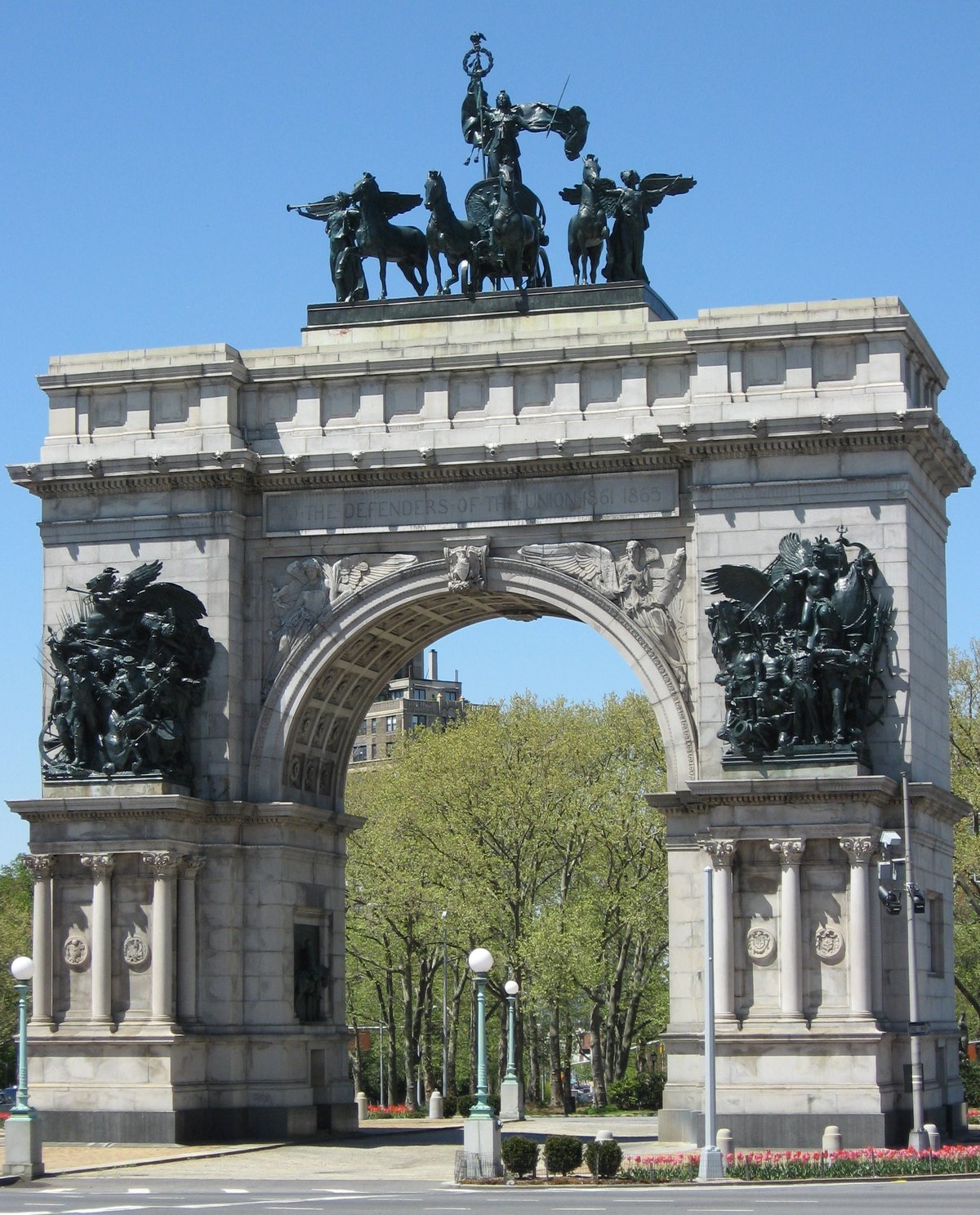 A Celebration of Heroes: The Union's Grand Arch