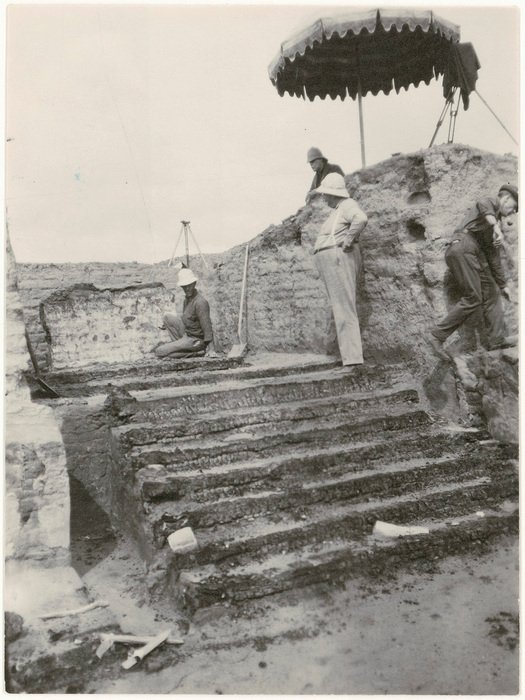 Hawiku: A Six-Century Exile