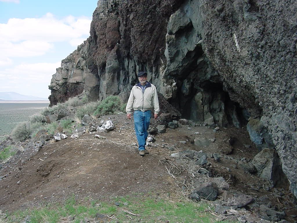 Paisley Caves: Oregon's Oldest Known Humans