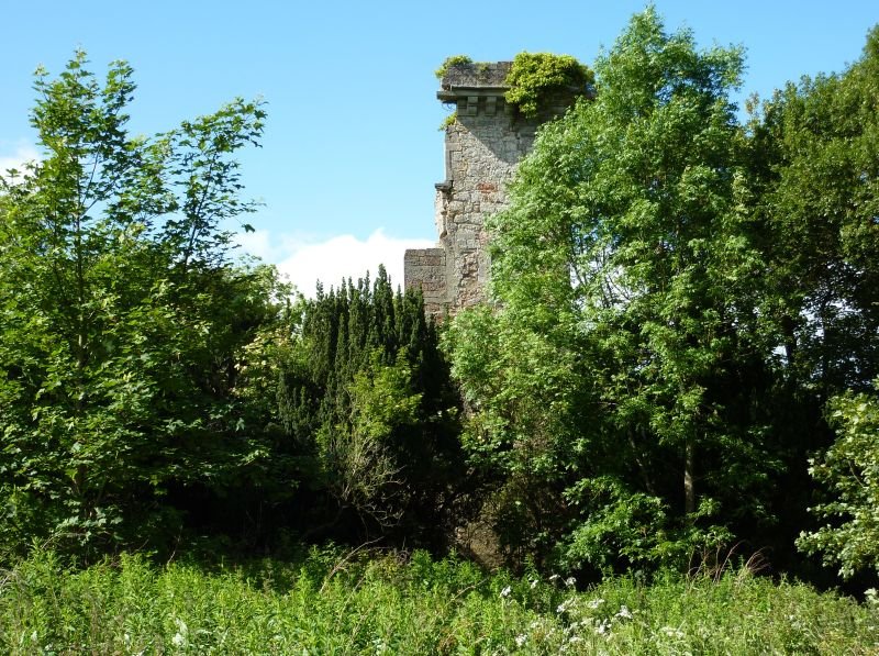 Malfunctioning Medieval Mystery: Elphinstone Tower